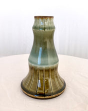 Load image into Gallery viewer, Porcelain Vase
