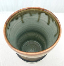 Load image into Gallery viewer, Porcelain Cup
